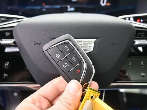 New 2025 Cadillac Lyriq Sport image 27