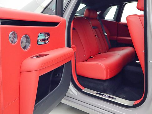 Used 2022 Rolls-Royce Ghost image 50