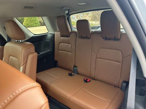 New 2026 Nissan Pathfinder Platinum image 27