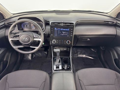 Used 2023 Hyundai Tucson SE image 11