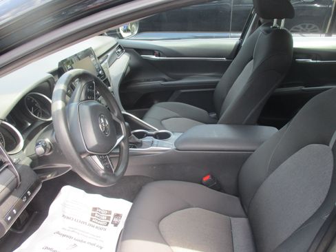 Used 2024 Toyota Camry LE FWD image 13