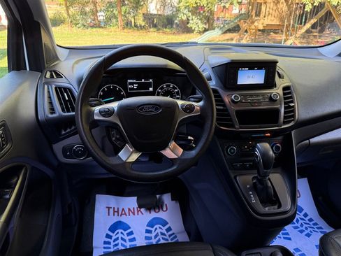 Used 2020 Ford Transit Connect XL image 34