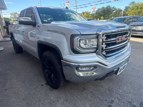 Used 2017 GMC Sierra 1500 SLT w/ SLT Premium Package AWD/4WD image 3