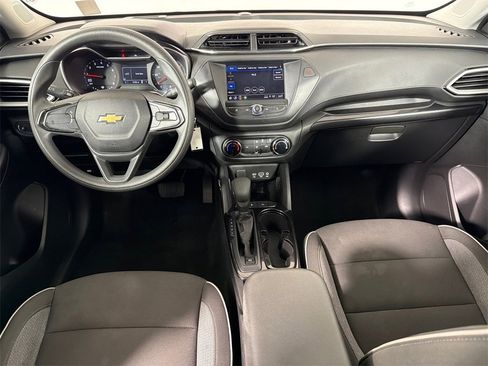 Used 2023 Chevrolet TrailBlazer LS image 22