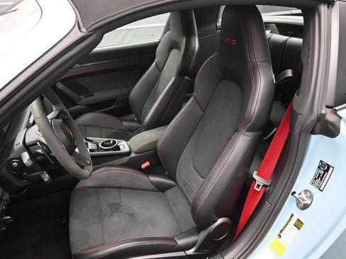 Certified 2024 Porsche 911 Targa 4 GTS AWD/4WD image 9