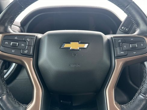 Used 2022 Chevrolet Silverado 1500 High Country image 23