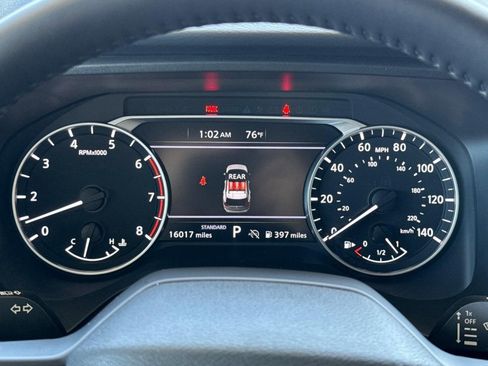 Used 2025 Nissan Rogue SV FWD image 18