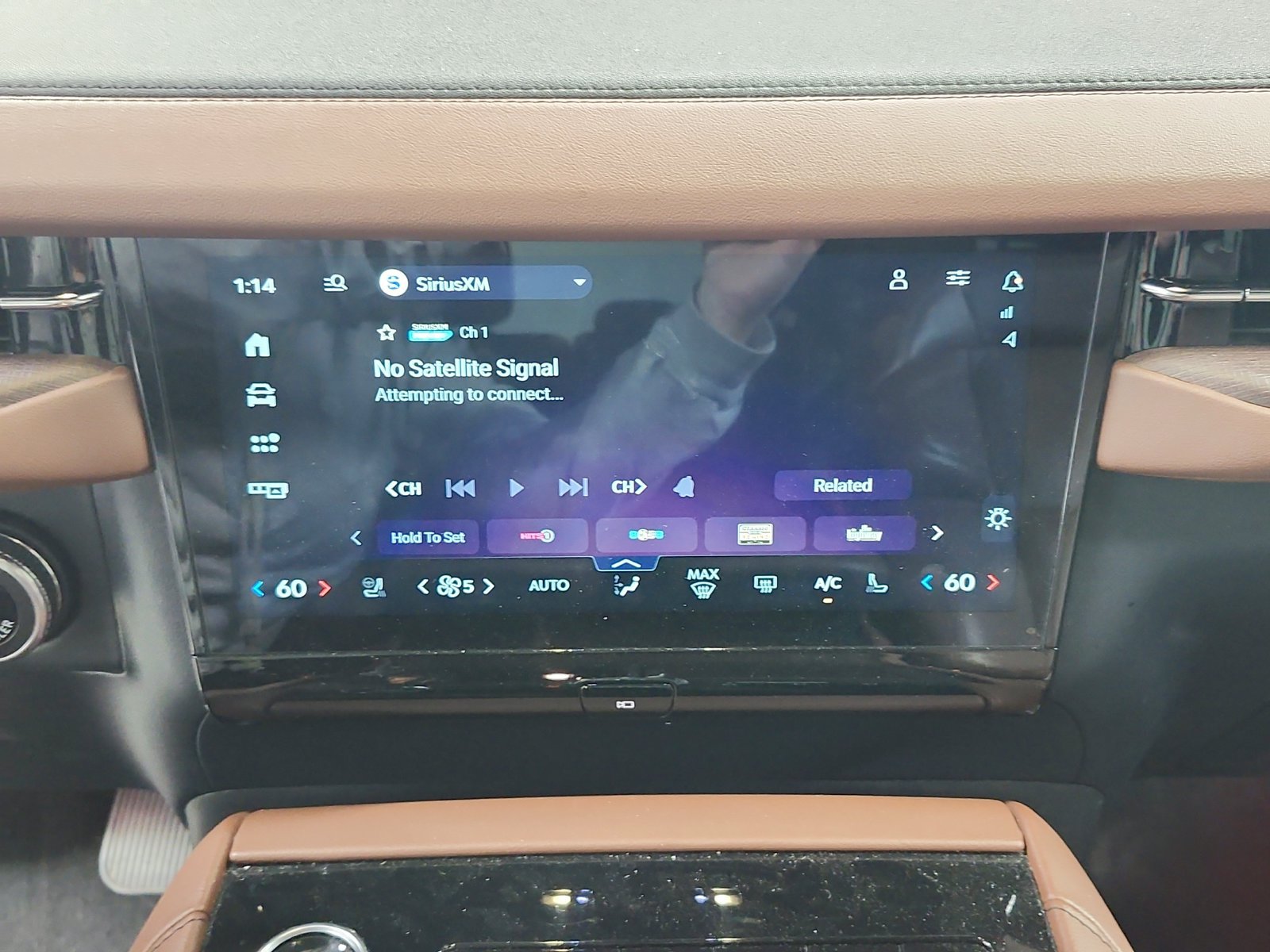 Used 2025 Lincoln Navigator Reserve AWD/4WD image 16