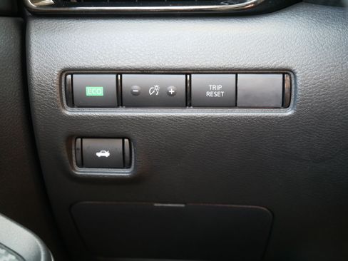 Certified 2023 Nissan Sentra SV w/ All-Weather Package FWD image 26