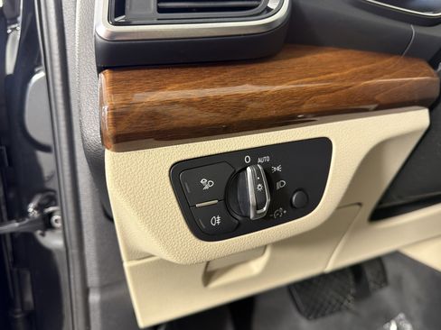 Used 2022 Audi Q5 2.0T Premium Plus w/ Premium Plus Package image 10