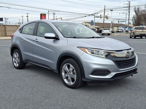 Used 2019 Honda HR-V LX image 3