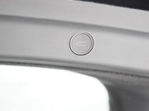 Used 2024 Tesla Model Y Long Range image 21