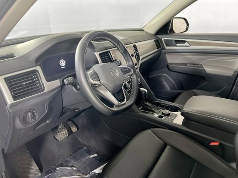 Used 2023 Volkswagen Atlas SEL image 9