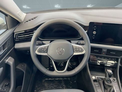 New 2026 Volkswagen Jetta SE image 30