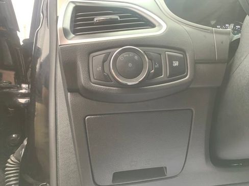 Used 2024 Ford Edge SEL image 13