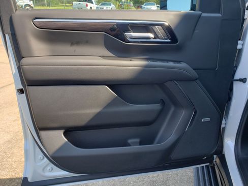 New 2025 Chevrolet Tahoe Premier image 15