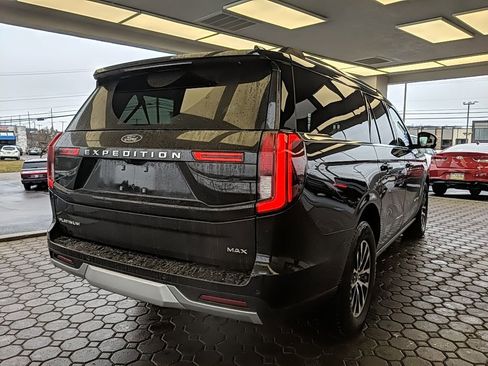Certified 2025 Ford Expedition Max Platinum image 6