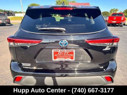 Used 2020 Toyota Highlander LE AWD/4WD image 5