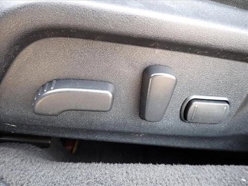 Used 2016 Subaru Outback 2.5i Premium image 13