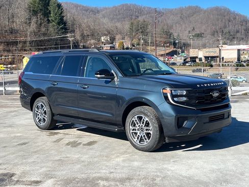 New 2025 Ford Expedition Max Active image 1