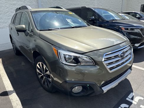 Used 2017 Subaru Outback 3.6R Limited AWD/4WD image 2