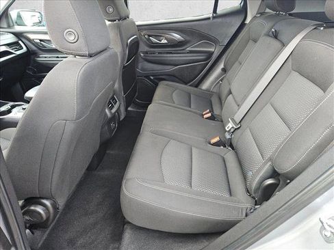 Used 2024 GMC Terrain SLE image 17