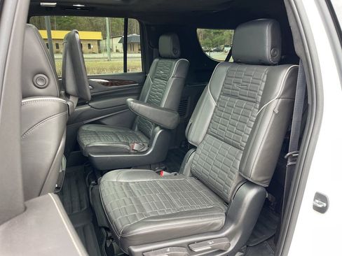 Used 2023 Cadillac Escalade ESV Sport Platinum AWD/4WD image 23