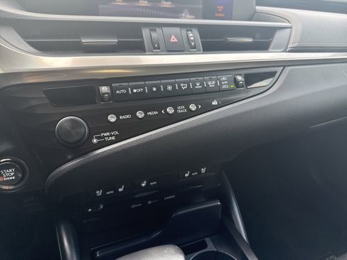 Used 2020 Lexus ES 350 w/ Premium Package image 21