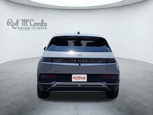 Used 2024 Hyundai Ioniq 5 SEL RWD image 4