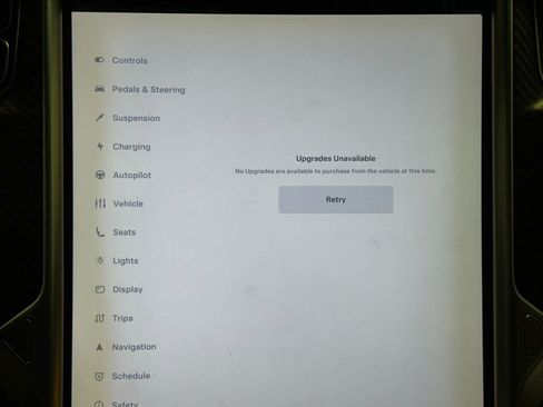 Used 2018 Tesla Model X 75D image 45