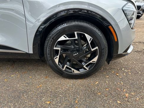 Used 2024 Kia Sportage SX image 5