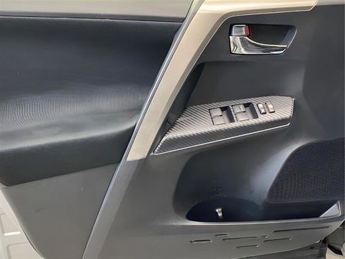 Used 2015 Toyota RAV4 XLE image 10