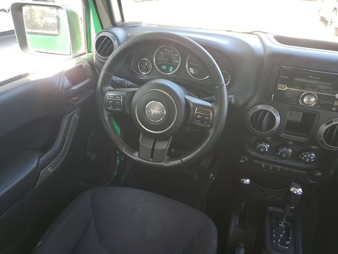 Used 2015 Jeep Wrangler Unlimited Sport w/ Connectivity Group AWD/4WD image 17
