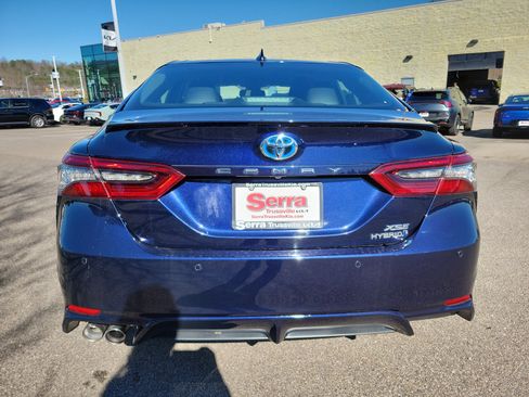 Used 2022 Toyota Camry XSE image 27