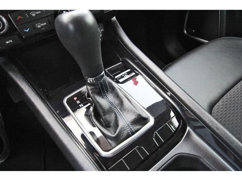 Used 2022 Jeep Compass Latitude w/ Sun and Sound Group FWD image 31