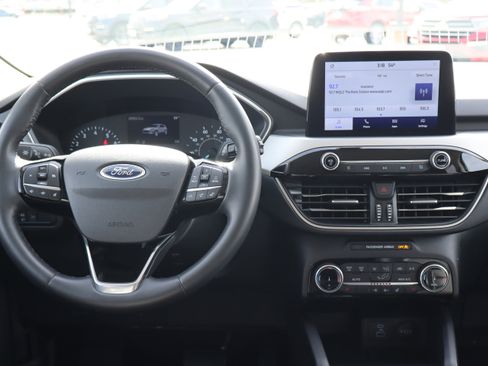 Used 2022 Ford Escape SEL image 14