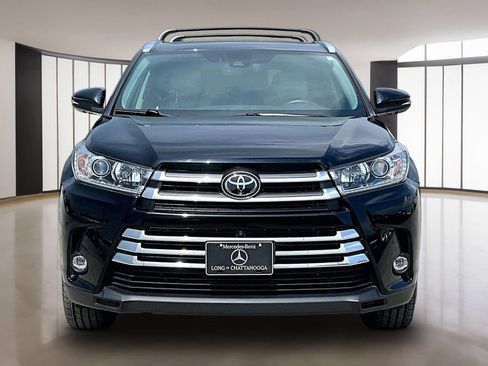 Used 2019 Toyota Highlander Limited Platinum AWD/4WD image 3