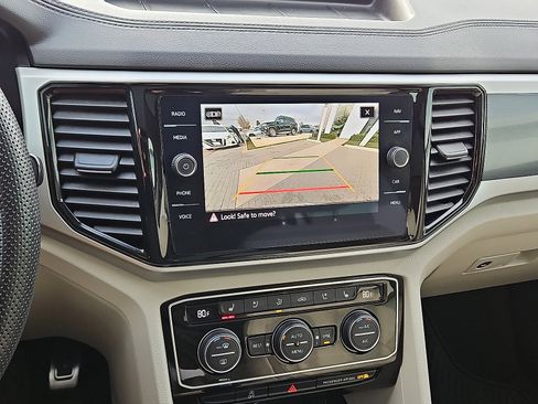 Certified 2023 Volkswagen Atlas SEL Premium image 17