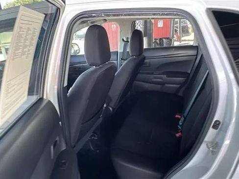 Used 2013 Mitsubishi Outlander Sport ES FWD image 4