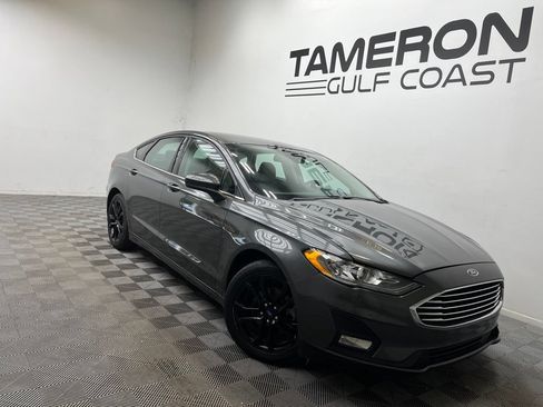 Used 2020 Ford Fusion SE w/ Equipment Group 151A FWD image 1