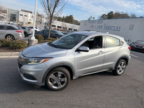 Used 2019 Honda HR-V LX image 4