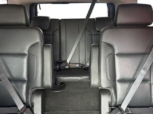 Used 2018 Chevrolet Tahoe Premier AWD/4WD image 23