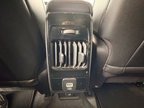 Used 2024 Jeep Compass Limited image 12