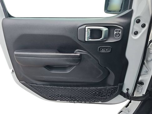 Used 2023 Jeep Wrangler Unlimited Sport AWD/4WD image 25
