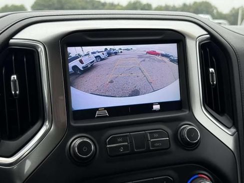 Used 2019 Chevrolet Silverado 1500 LT Trail Boss w/ Convenience Package AWD/4WD image 25