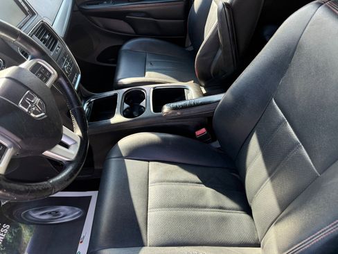 Used 2017 Dodge Grand Caravan GT image 10