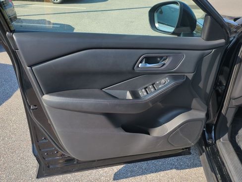 Certified 2024 Nissan Rogue SV AWD/4WD image 13