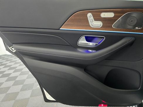 New 2025 Mercedes-Benz GLS 580 4MATIC image 22