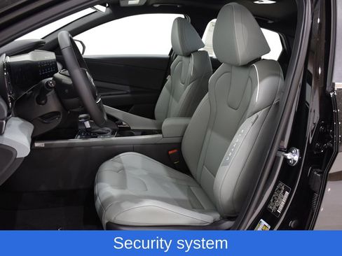 New 2025 Hyundai Elantra Limited image 21