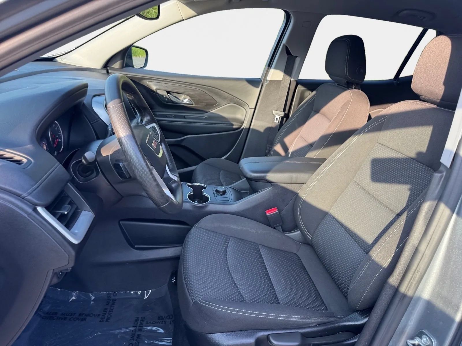 Used 2024 GMC Terrain SLE AWD/4WD image 9